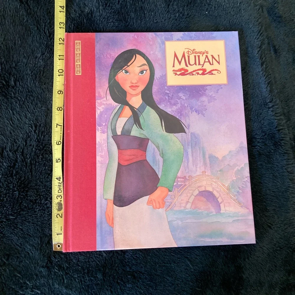 Disney’s Mulan picture book - Picture 3 of 9